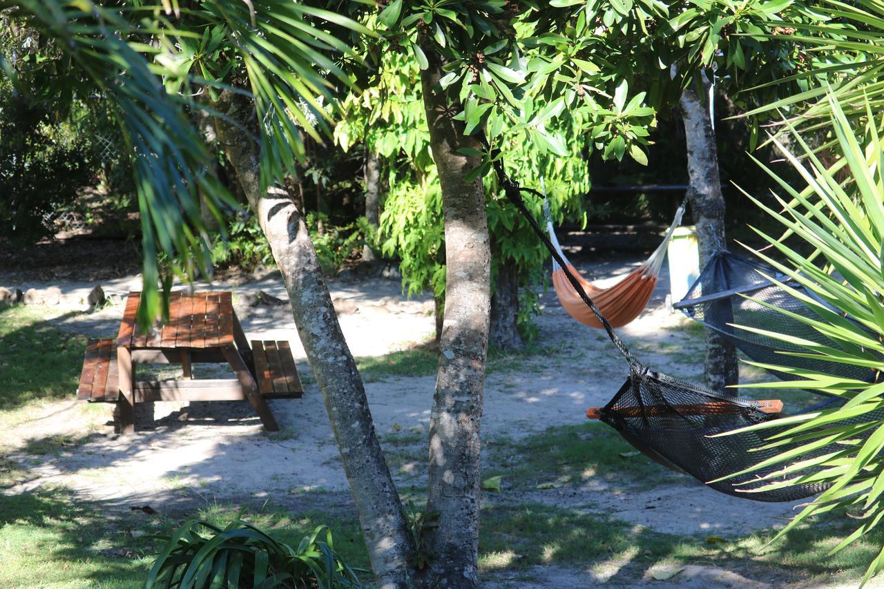 Backpackers Inn On The Beach ไบรอนเบย์ ภายนอก รูปภาพ